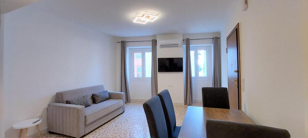 Athens Plaka Family Suites Luaran gambar